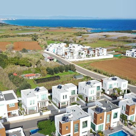 Villa Caren Paralimni Buitenkant foto