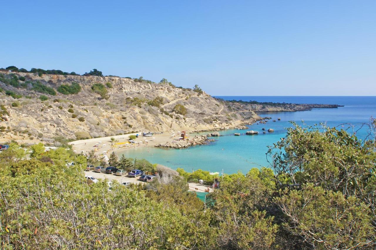 Villa Caren Paralimni Buitenkant foto