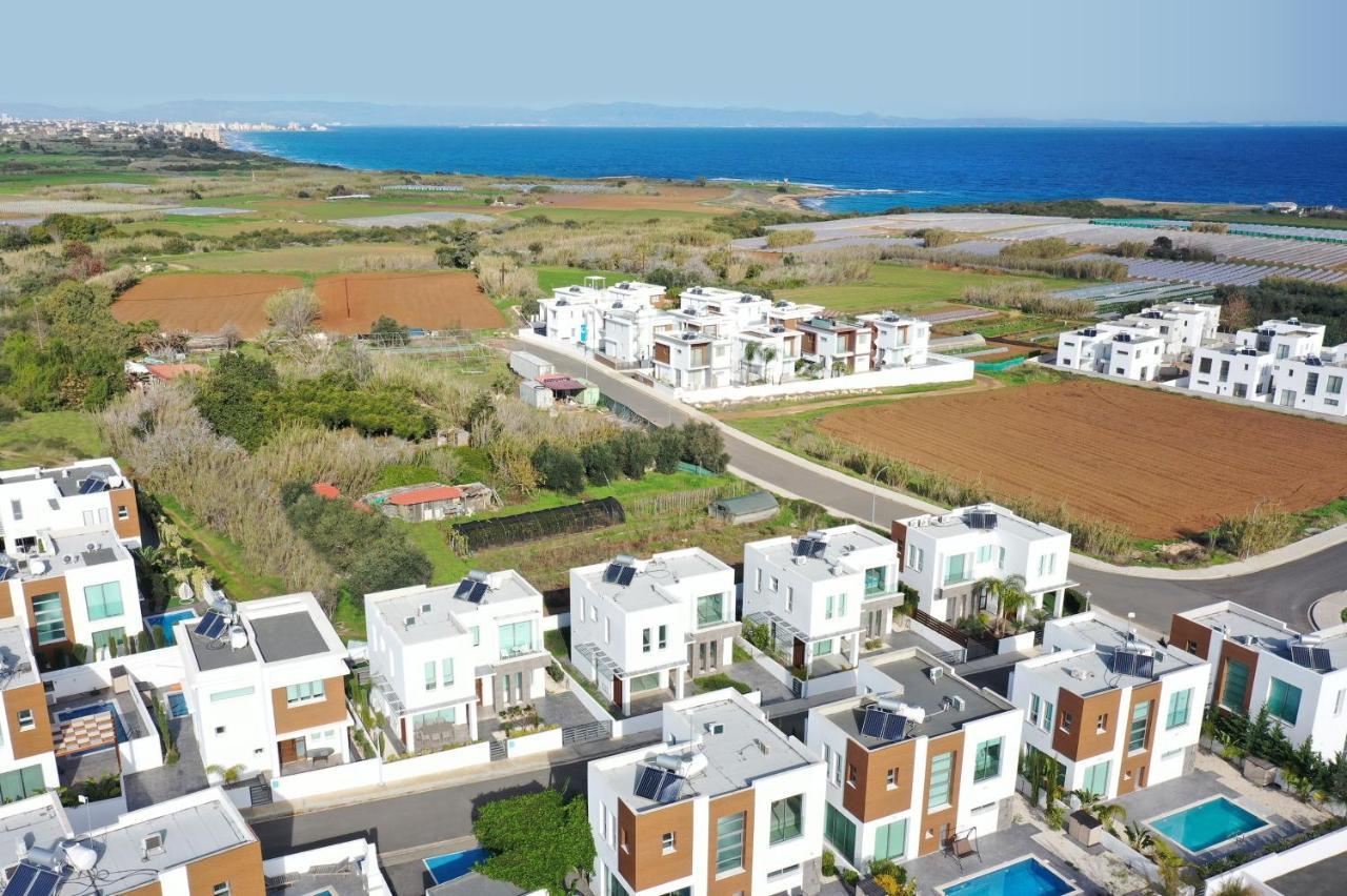 Villa Caren Paralimni Buitenkant foto